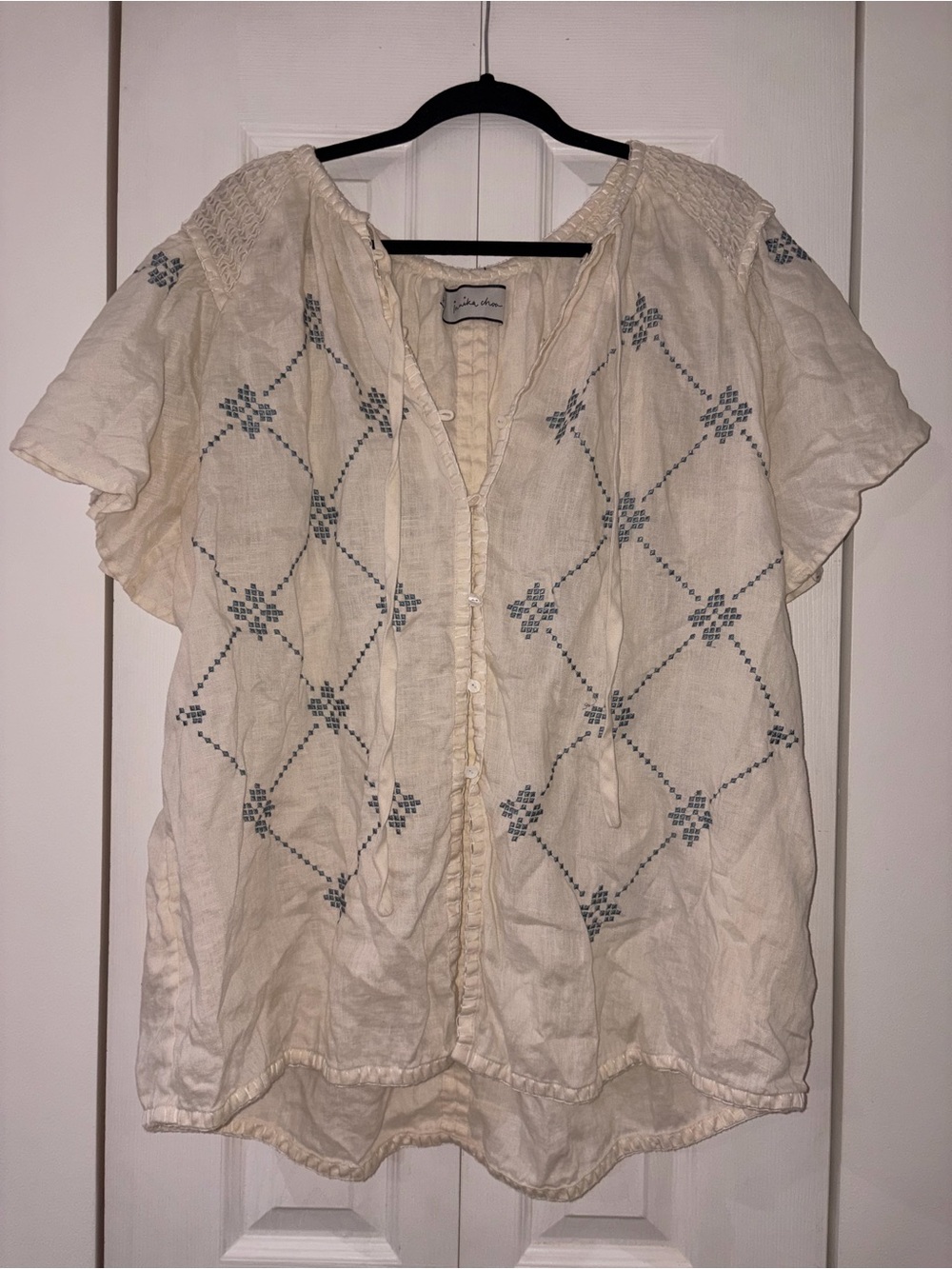 Innika Choo Cream Blue Diamond Pattern Flutter Sleeve Button Down Flowy Blouse